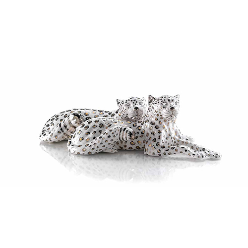 Пара маленьких пантер